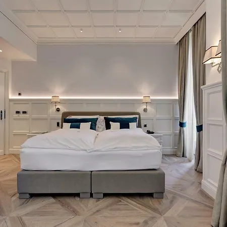 Hotel Grand Des Alpes 5*