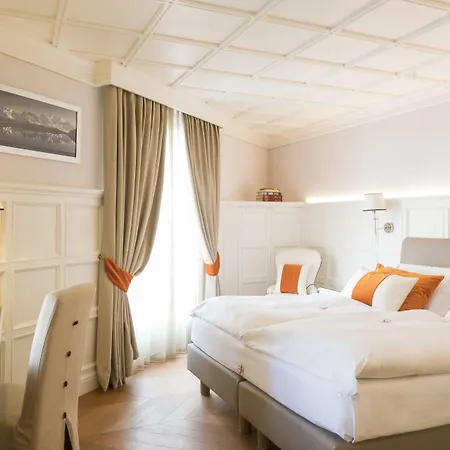 Grand Des Alpes Отель