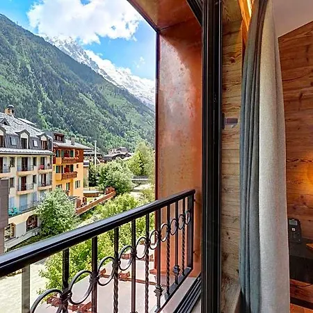 Grand Des Alpes Отель Шамони