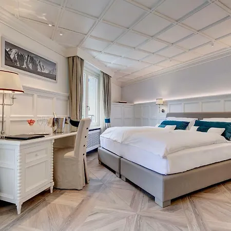 Отель Grand Des Alpes 5*