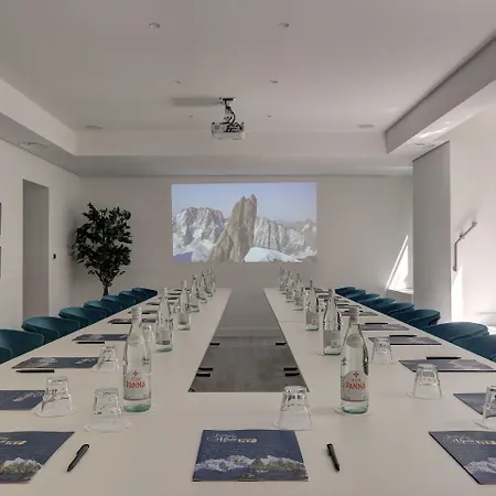 グラン デ ザルプ ホテル